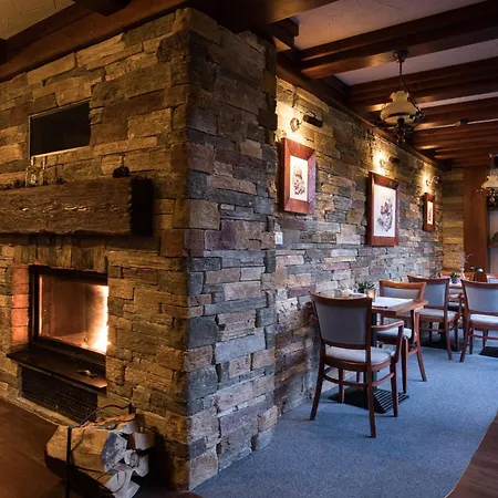 Grand מלון דירות 3*