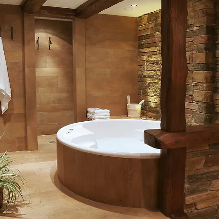 Grand 3* Nová Lesná