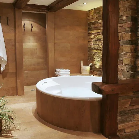 Aparthotel Grand 3*